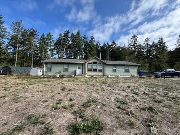 3399 Wilson Road, Oak Harbor, WA 98277