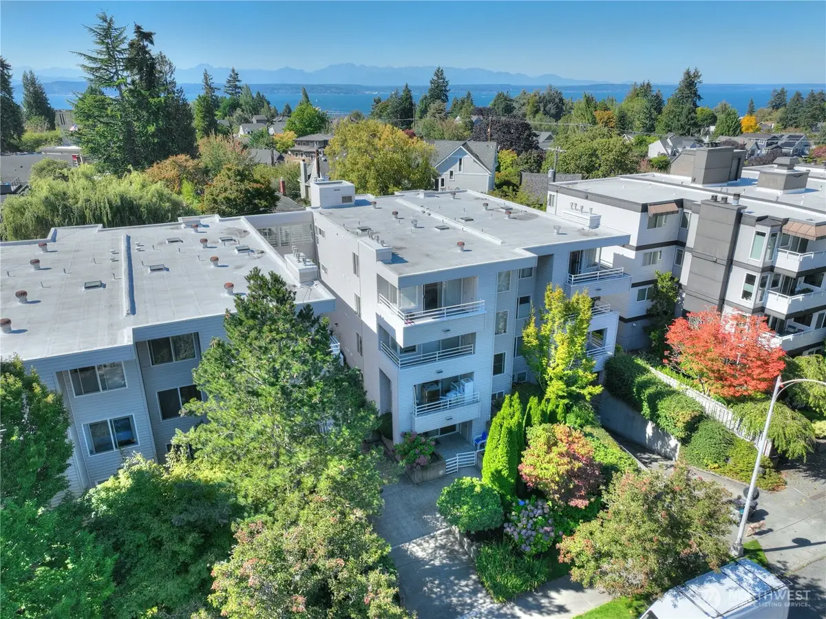2125 California Avenue Sw #103, Seattle, WA 98116 - #1