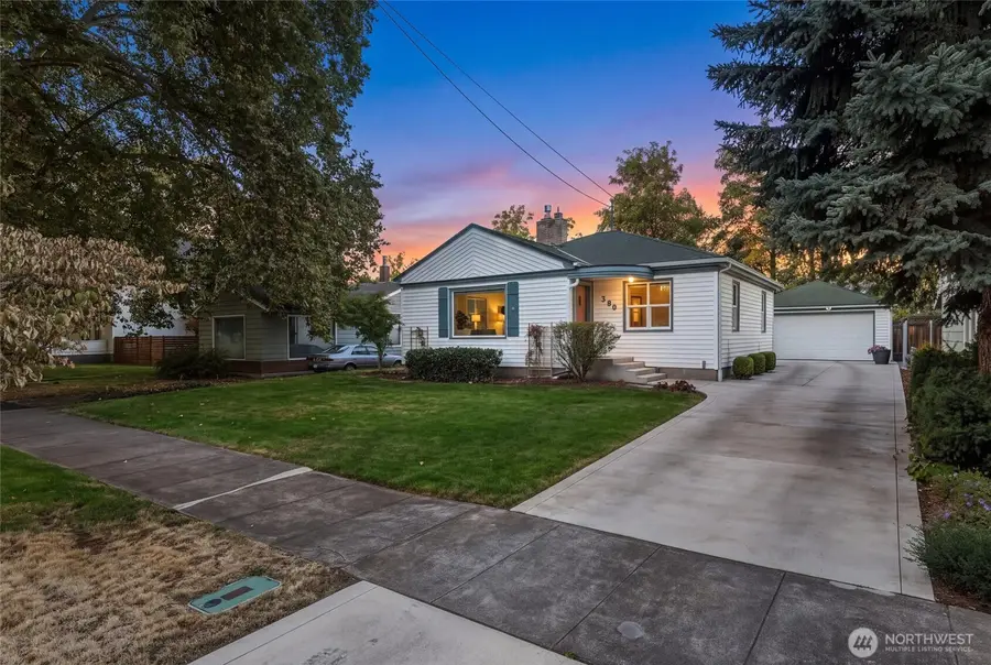 380 S 1st Avenue, Walla Walla, WA 99362 - #2