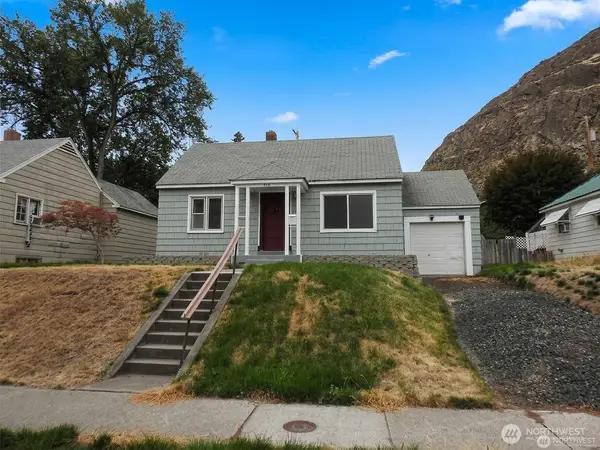 308 Stevens Avenue, Coulee Dam, WA 99116