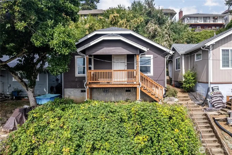703 Allen Street, Kelso, WA 98626 - #2