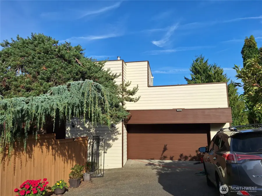 16328 35th Avenue Ne, Lake Forest Park, WA 98155 - #2