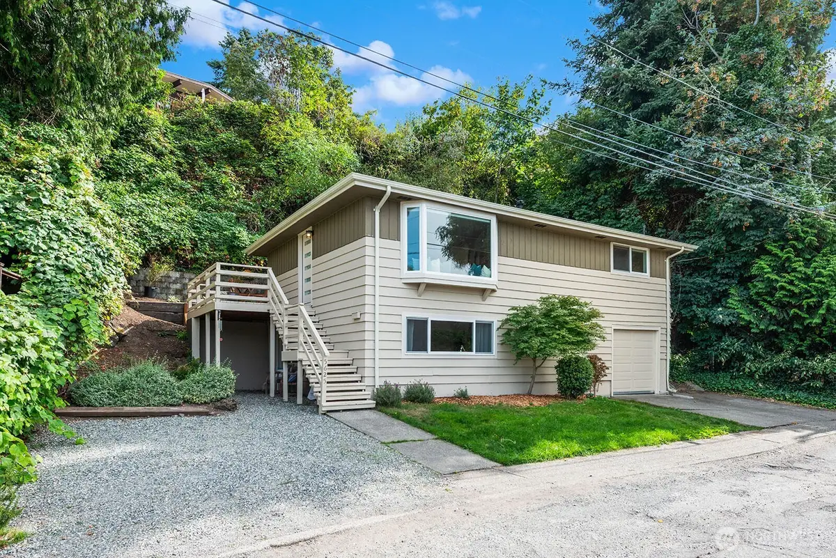5625 SW Teig Place, Seattle, WA 98116 - #1