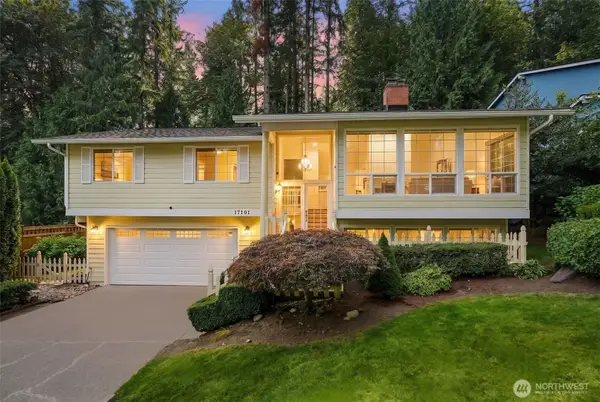 17101 NE 28th Place, Bellevue, WA 98008
