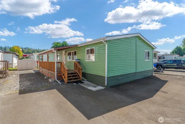 1006 S 12th Avenue, Kelso, WA 98626