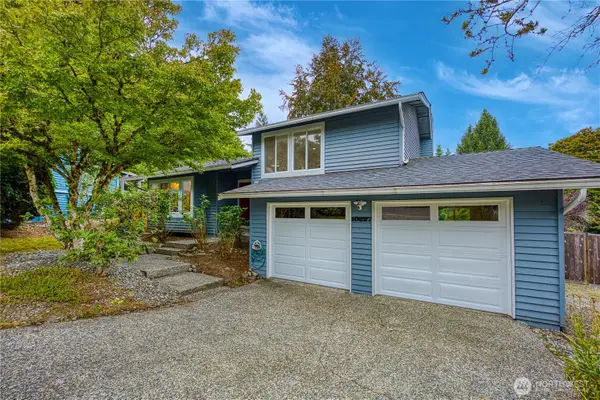 10827 159th Court Ne, Redmond, WA 98052