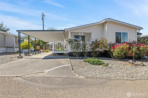 921 S Third Avenue #18, Sequim, WA 98382