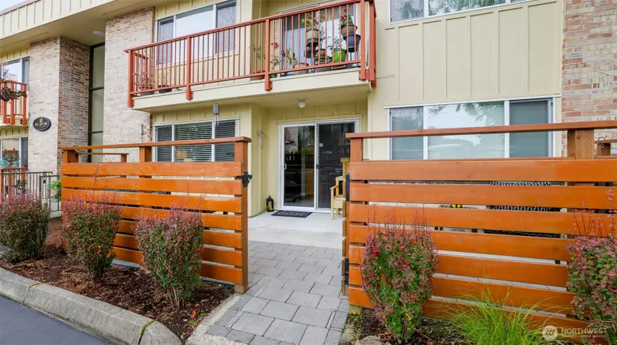 425 45th Street Sw #208, Everett, WA 98203 - #3