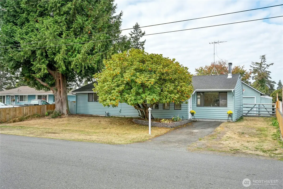 30637 1st Place Sw, Federal Way, WA 98023 - #1