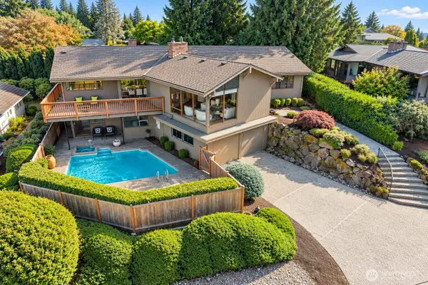 5802 111th Avenue Se, Bellevue, WA 98006