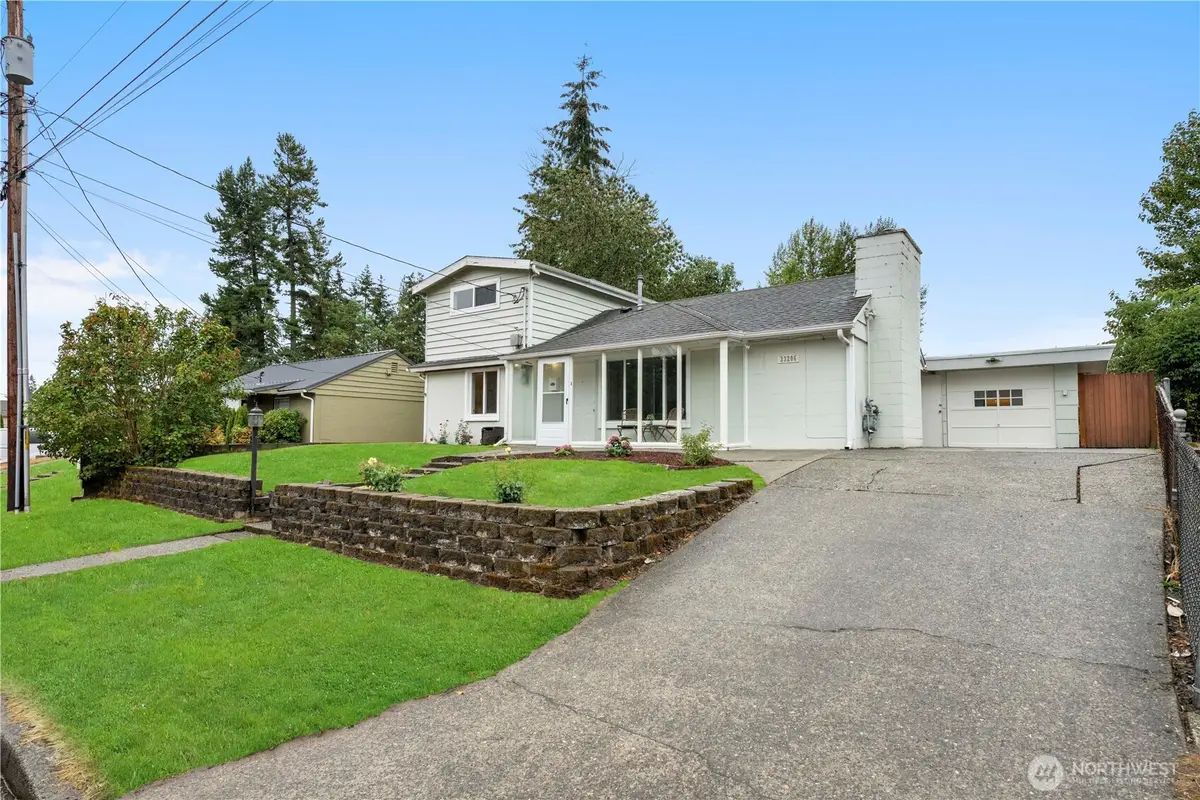 23206 55th Ave W, Mountlake Terrace, WA 98043 - #1
