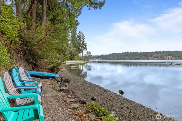 2775 Marine Drive, Bremerton, WA 98312