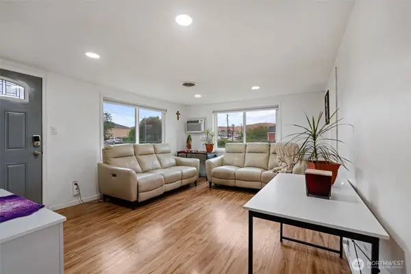 709 N 28th Avenue, Yakima, WA 98902