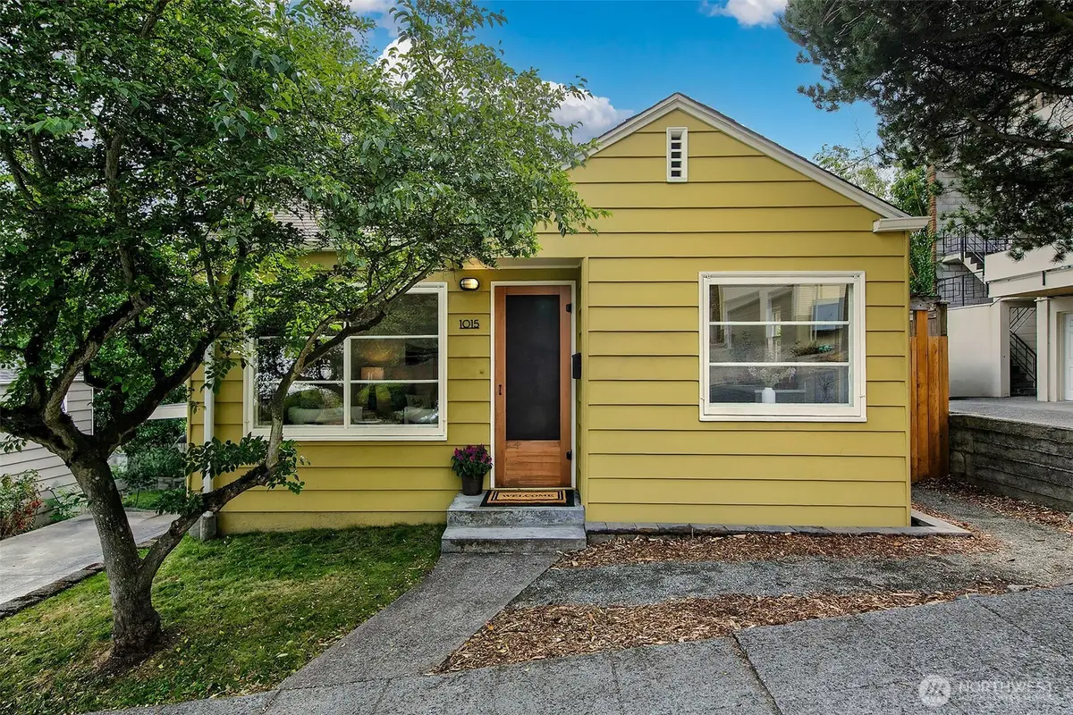 1015 N 40th Street, Seattle, WA 98103 - #1
