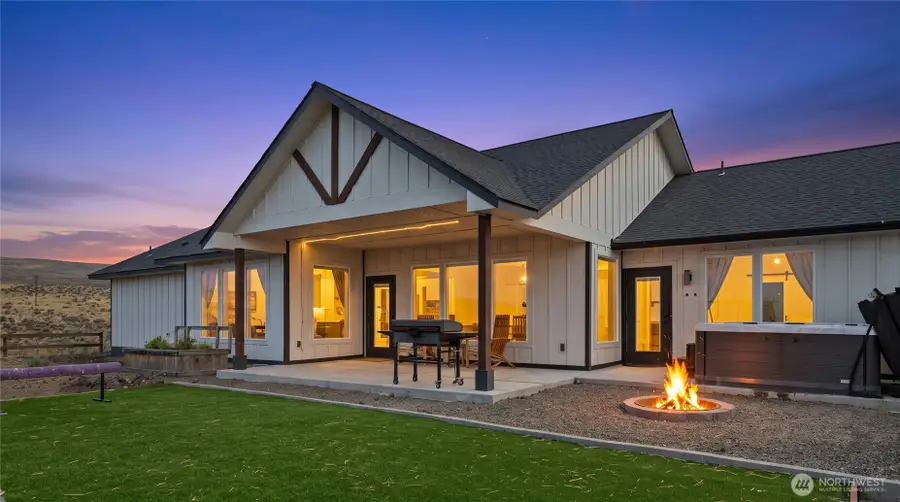 2290 Sage Hills Drive, Ellensburg, WA 98926 - #2
