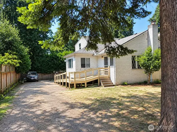 14629 24th Avenue Sw, Burien, WA 98166