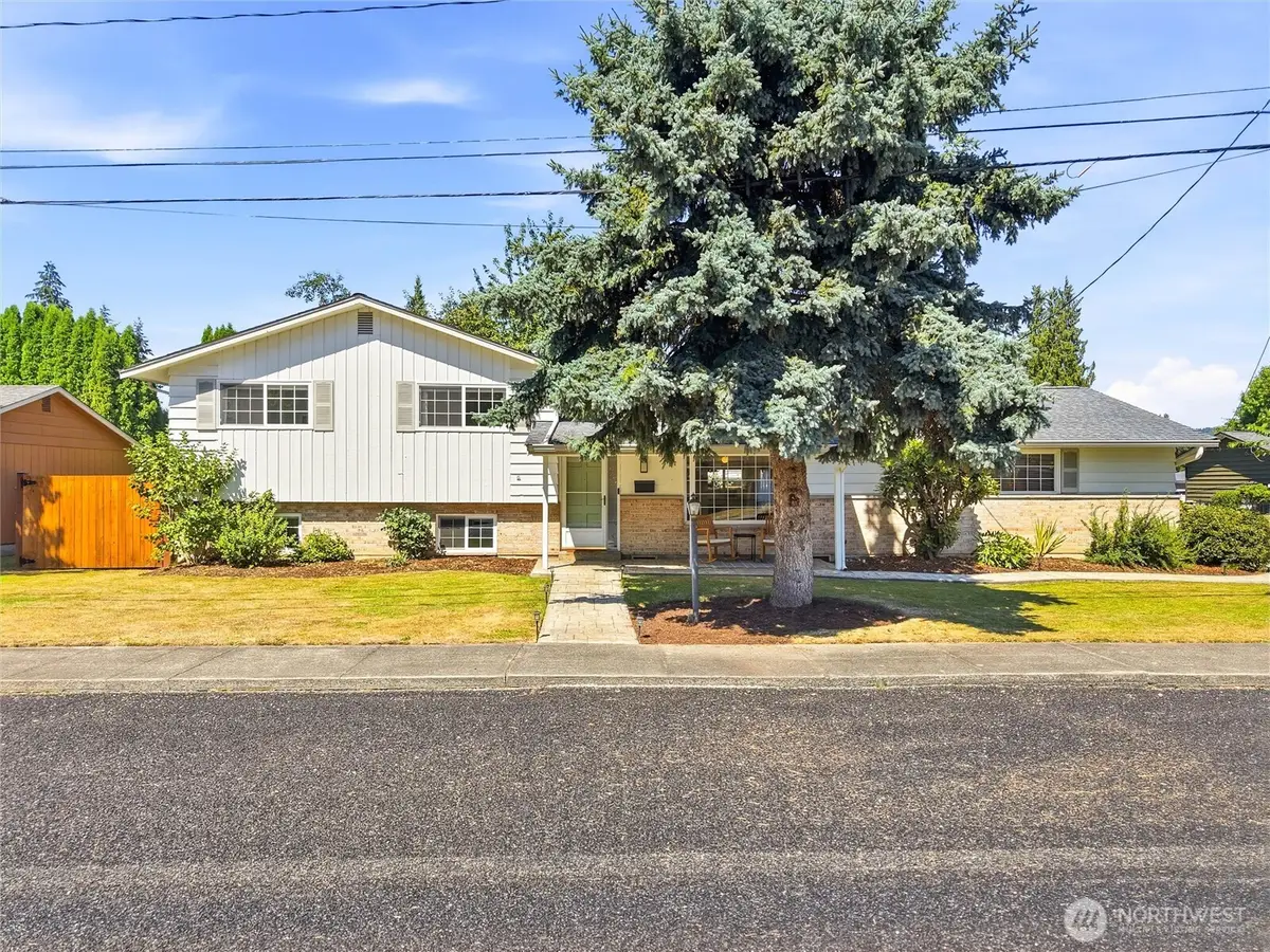 129 Christina Drive, Sumner, WA 98390 - #1