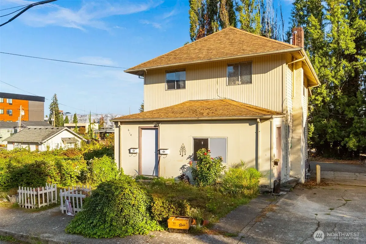614 11th Avenue Se, Olympia, WA 98501 - #1