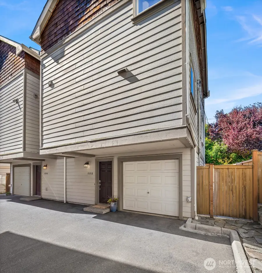 8521 Interlake Avenue N #B, Seattle, WA 98103 - #2