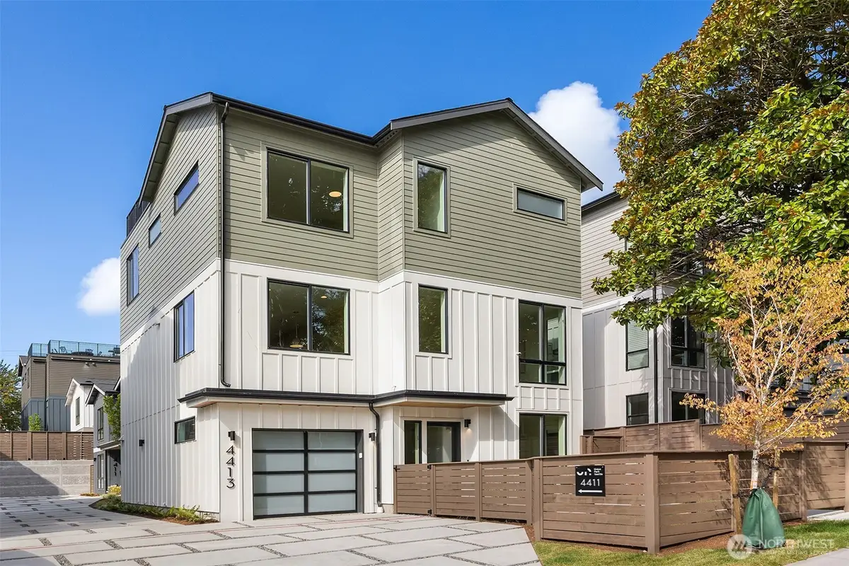 4413 2nd Avenue Ne, Seattle, WA 98105 - #1