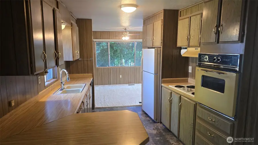 22430 Cedarview Drive E, Bonney Lake, WA 98391 - #3
