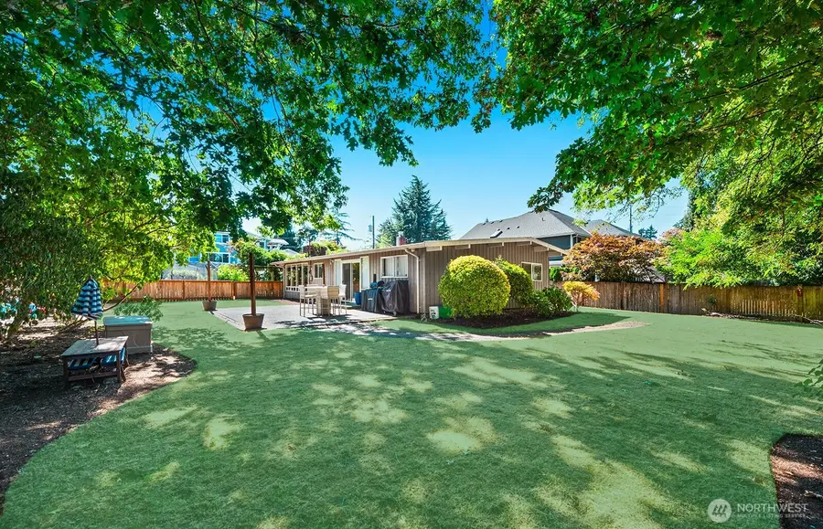 11026 SE 31st Street, Bellevue, WA 98004 - #2