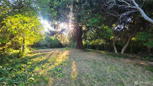 155 N Oar Loop Nw #202, Ocean Shores, WA 98569