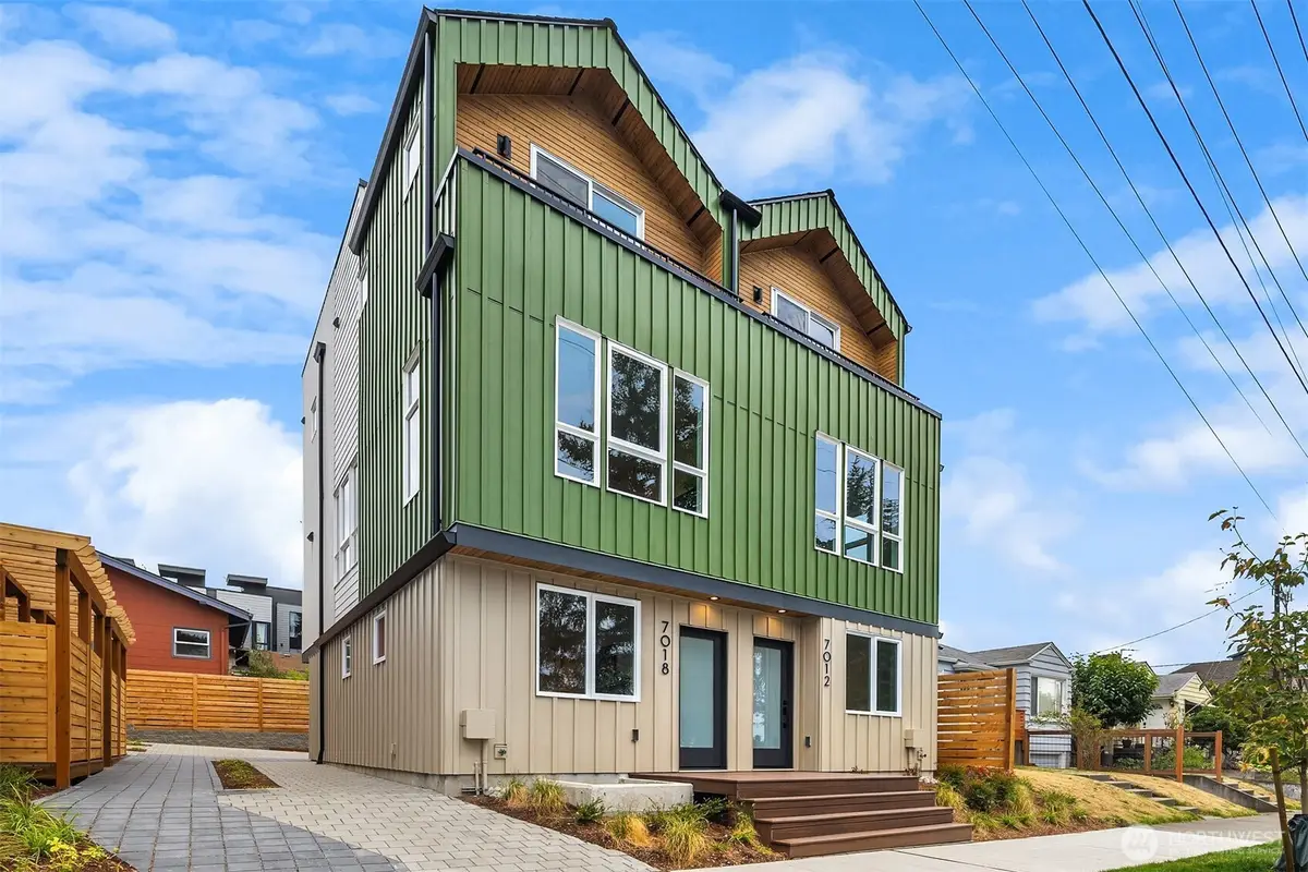 7018 8th Avenue Ne, Seattle, WA 98115 - #1
