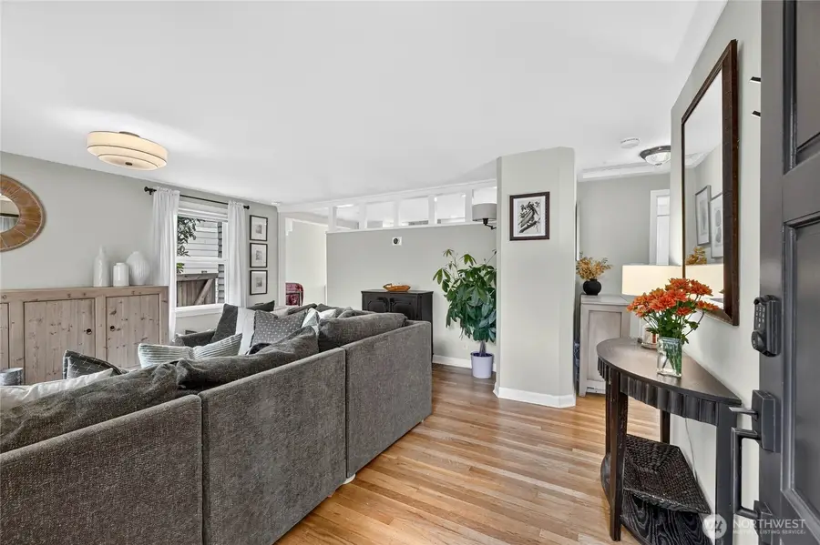 3826 Belvidere Avenue Sw, Seattle, WA 98126 - #3