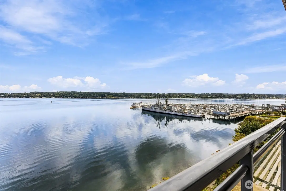 400 Washington Avenue #303, Bremerton, WA 98337 - #1