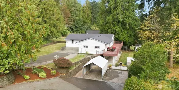 17209 45th St E, Lake Tapps, WA 98391