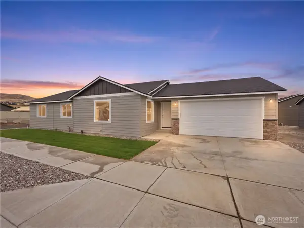 201 Salmon Drive, Wenatchee, WA 98801
