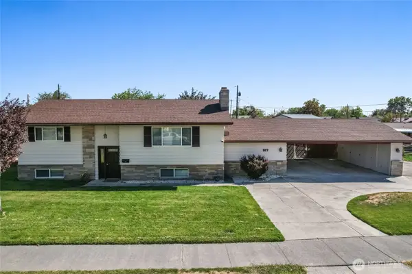 917 S Dahlia Drive, Moses Lake, WA 98837