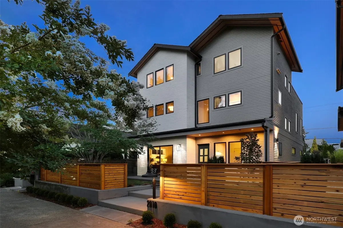 2010 Mcgilvra Boulevard E, Seattle, WA 98112 - #1
