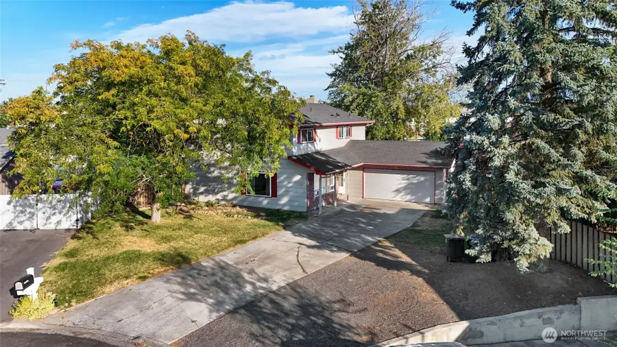 1141 E Hill Place, Moses Lake, WA 98837 - #2
