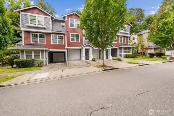 3727 S Holly Park Drive, Seattle, WA 98118