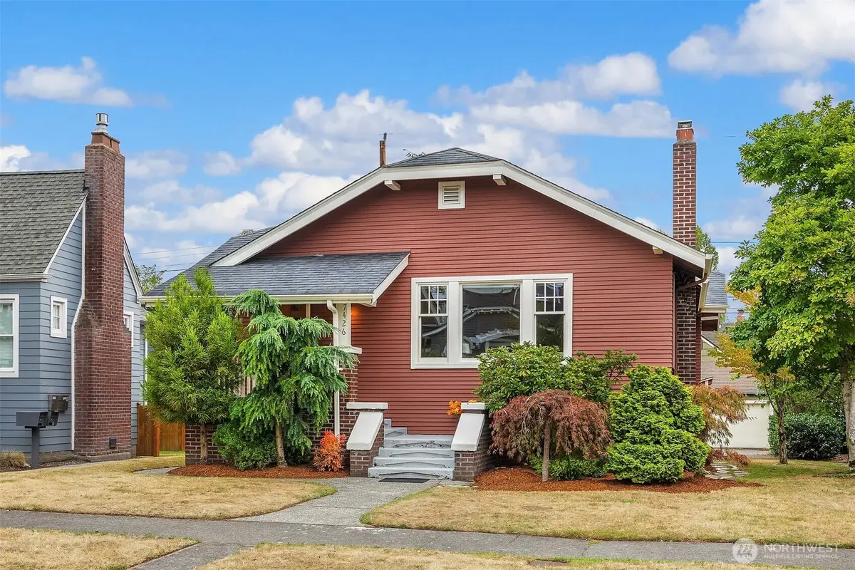 7426 Keen Way N, Seattle, WA 98103 - #1
