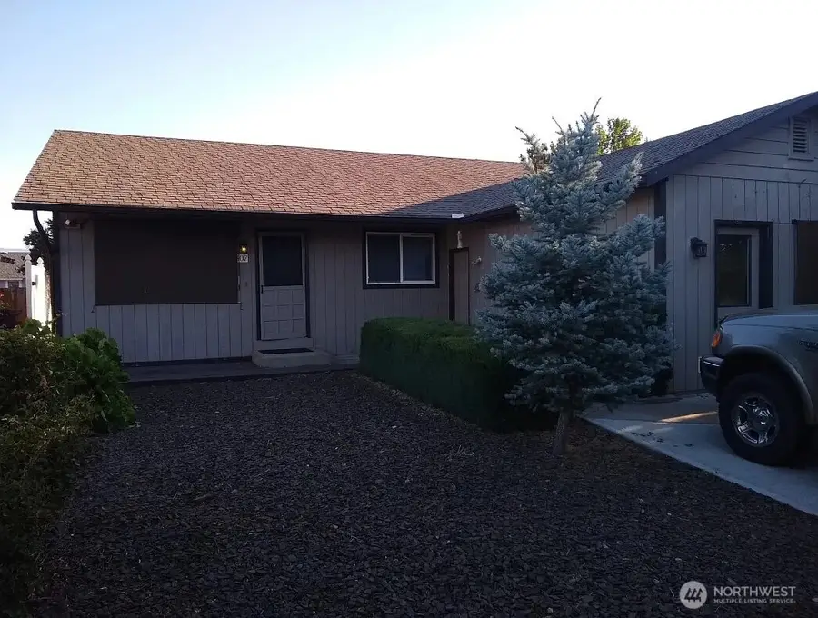 807 E White Birch Avenue, Ellensburg, WA 98926 - #3