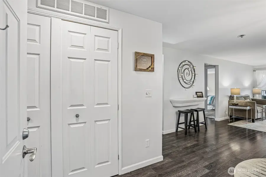 250 NW Dogwood Street #E104, Issaquah, WA 98027 - #3