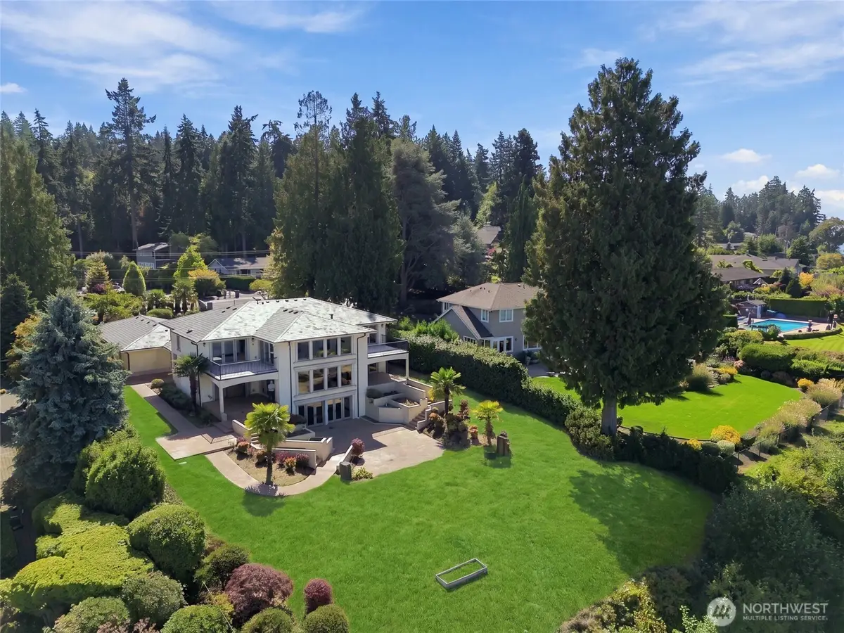 8711 Talbot Road, Edmonds, WA 98026 - #1