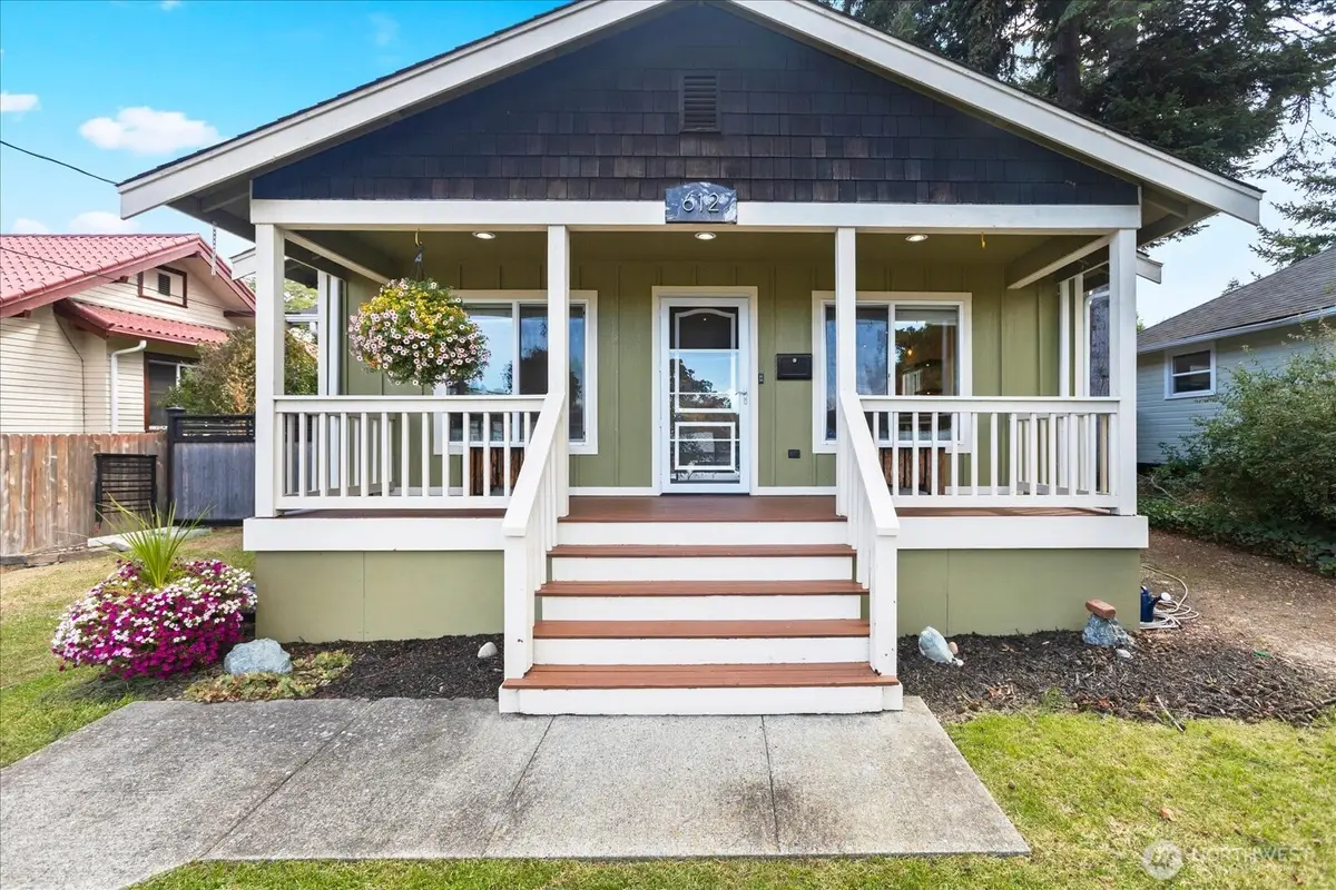 612 N 6th Street, Mount Vernon, WA 98273 - #1