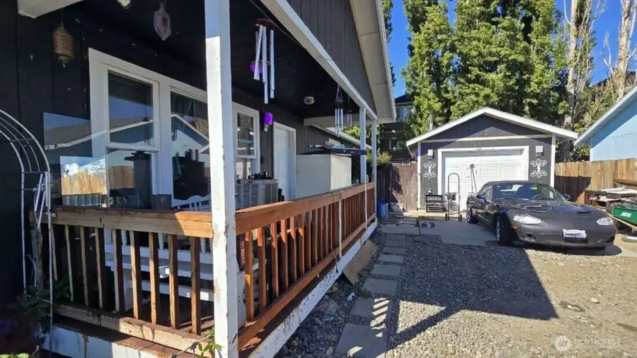 1561 Cashmere Street, Wenatchee, WA 98801 - #3