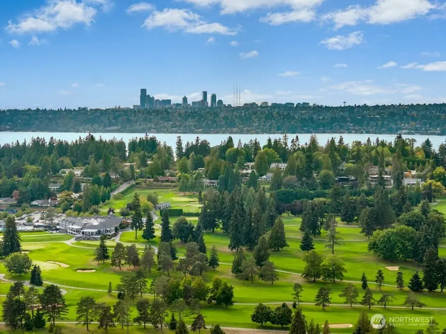 1909 89th Place Ne, Clyde Hill, WA 98004 - #2