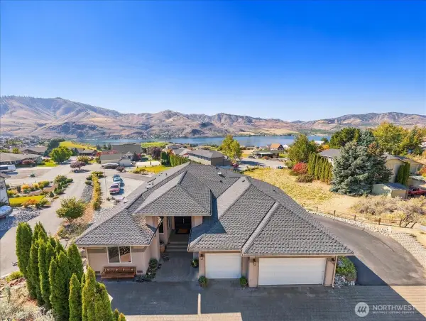 305 Orchard View Drive, Chelan, WA 98816