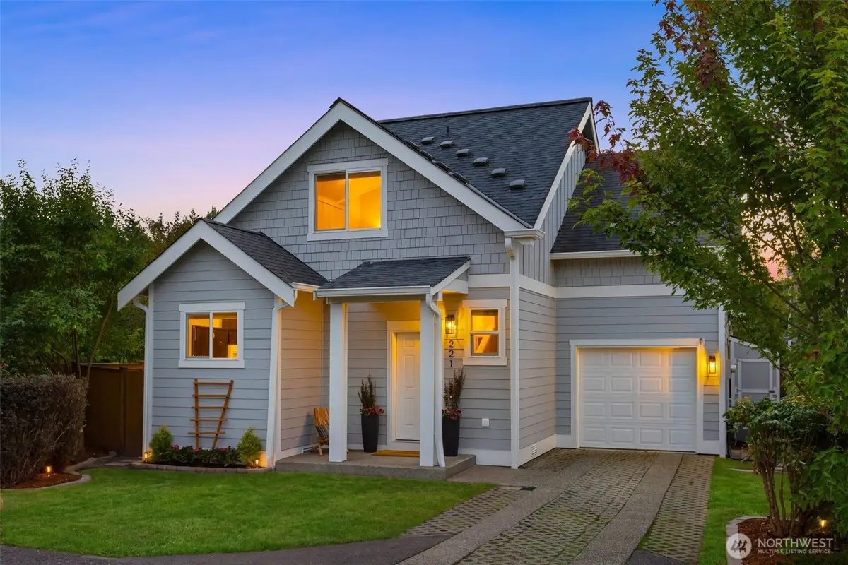 221 1st Place Ne, Issaquah, WA 98027 - #1