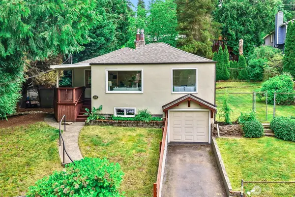 8800 Ravenna Avenue Ne, Seattle, WA 98115
