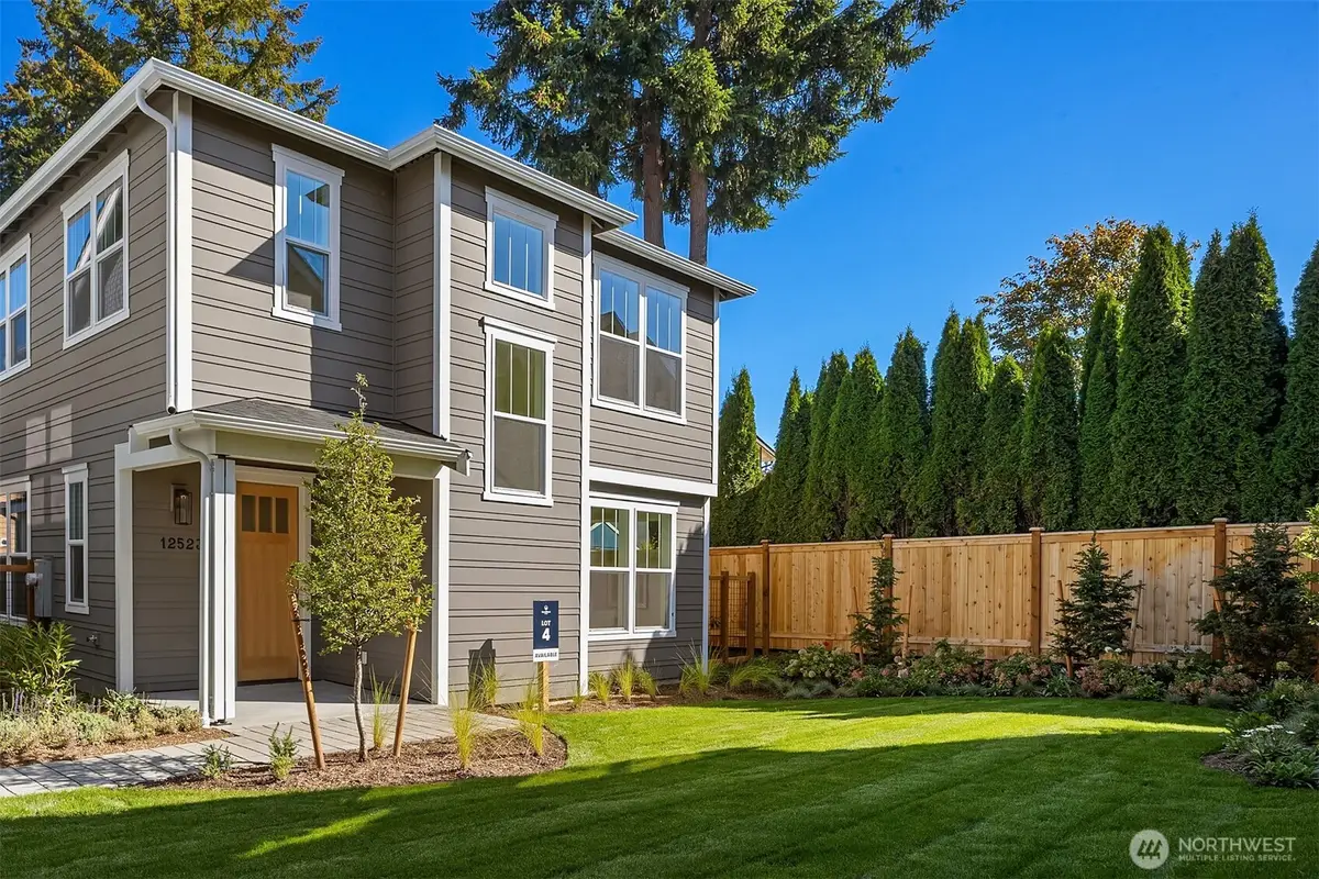 12523 NE 94th Street, Kirkland, WA 98033 - #1