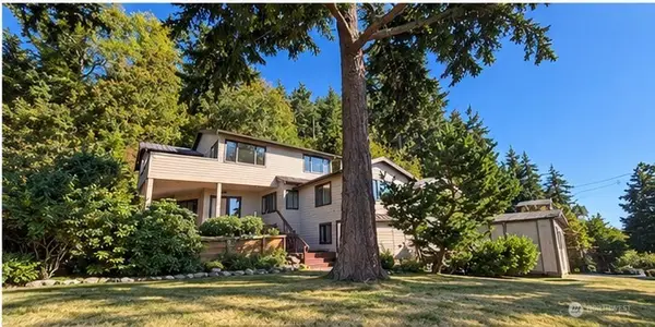 3659 Shorewood Avenue, Greenbank, WA 98253