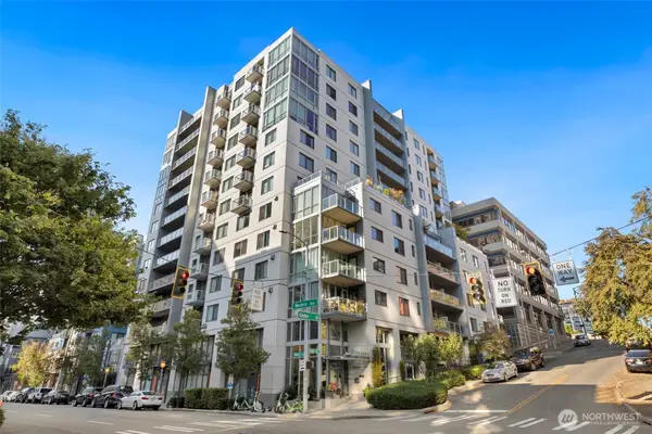 76 Cedar Street #313, Seattle, WA 98121