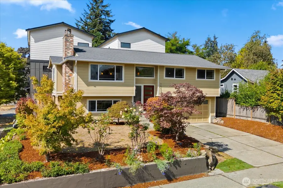 7957 30th Avenue Sw, Seattle, WA 98126 - #2